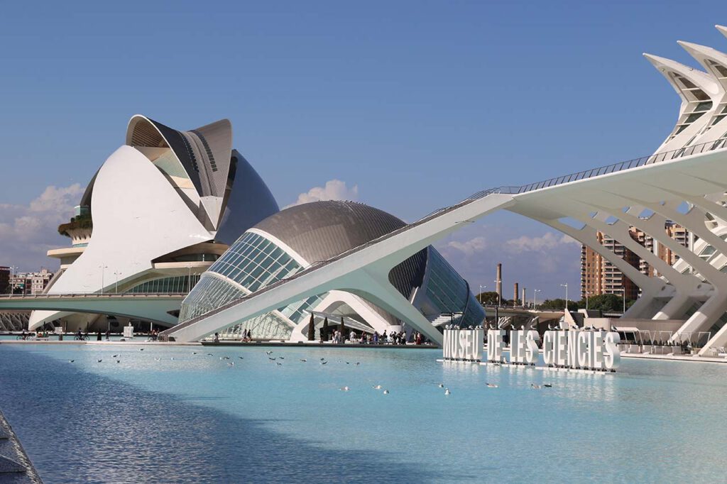 Valencia, Ciaudad de las Artes y de las Ciencias, adventures of a golfnomad
