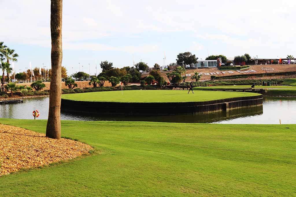 Golf Lo Romero for the book adventures of a golfnomad